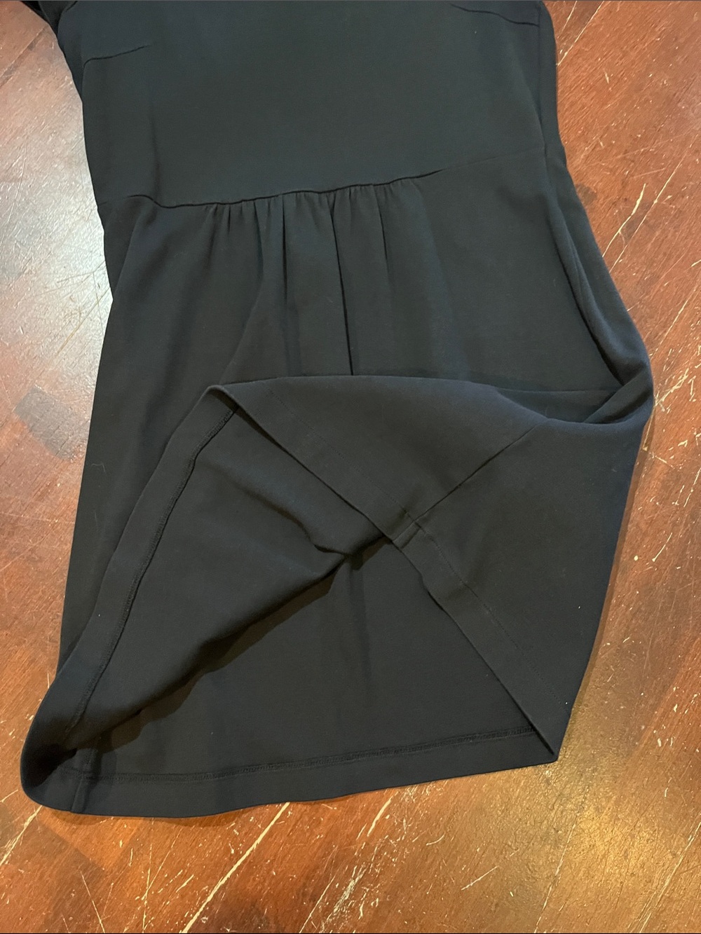 Vineyard Vines Black Short Sleeve Jewel-Neck Dress - Picture 5 of 9